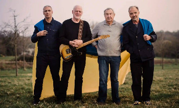 Grupė „Pink Floyd“ karaliauja iškart dviejuose D. Britanijos hitų topuose